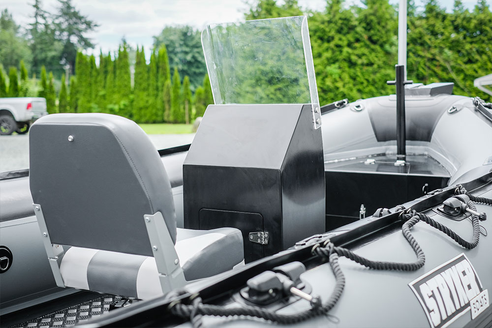 Seated Console w/ Windshield (ASTW) Stryker Boats