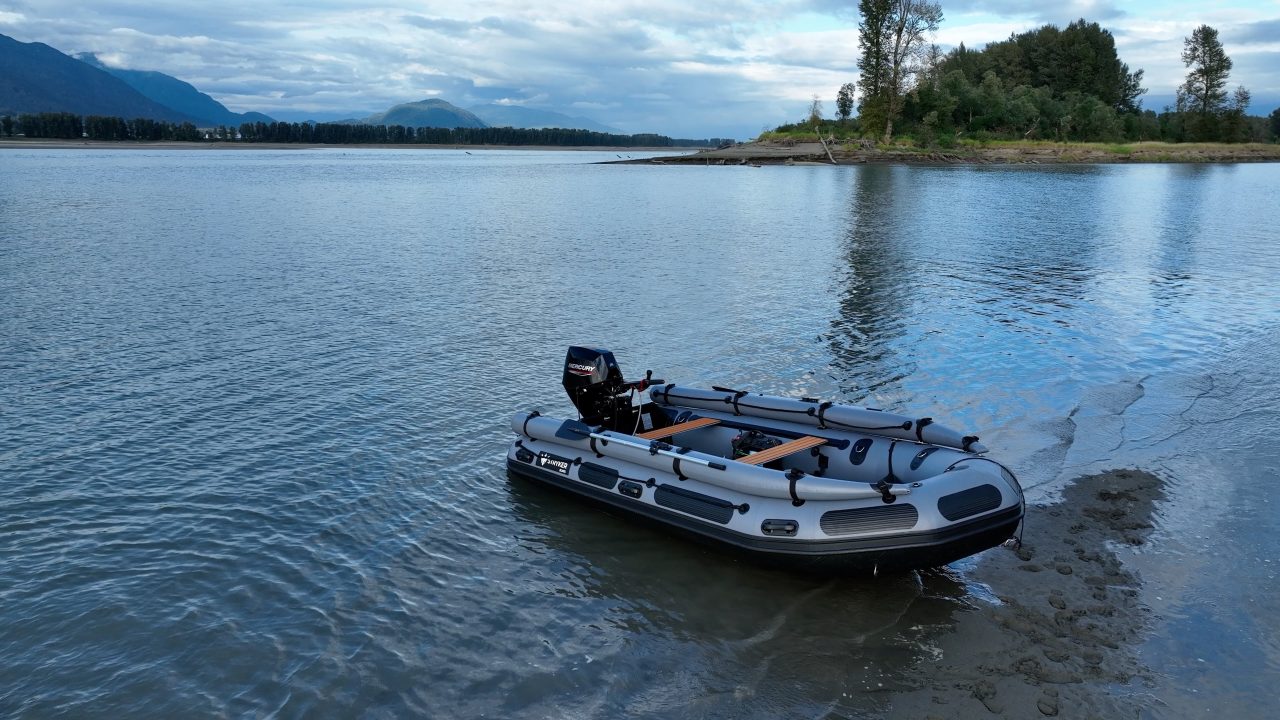 Stryker JET 420 (13’ 7”) Inflatable JET Boat Stryker Boats