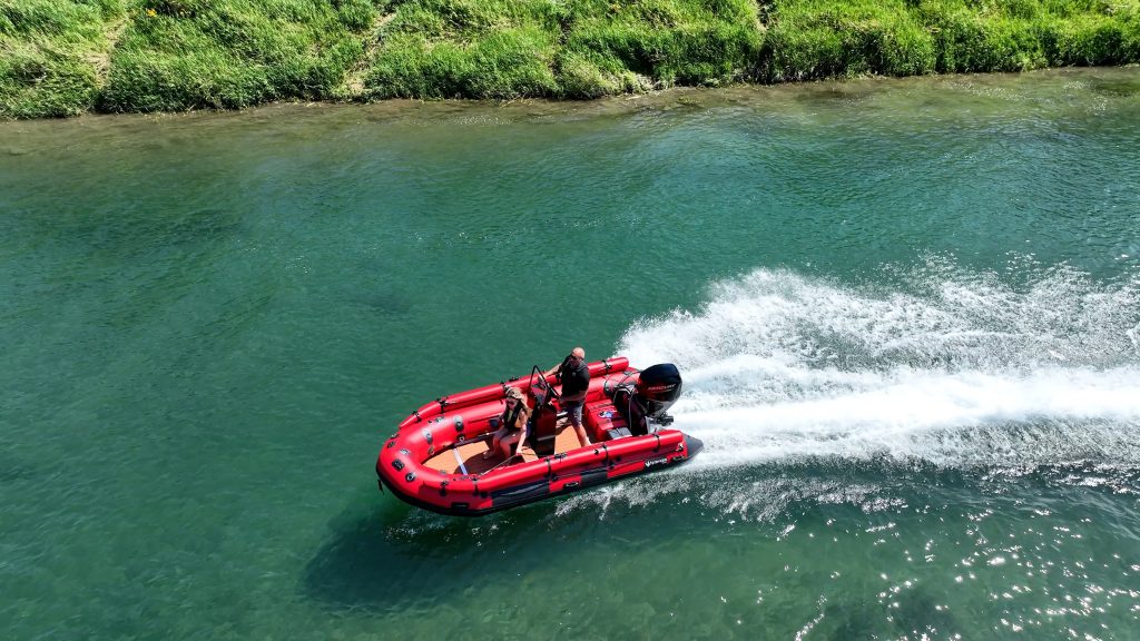 how to setup an inflatable boat alone